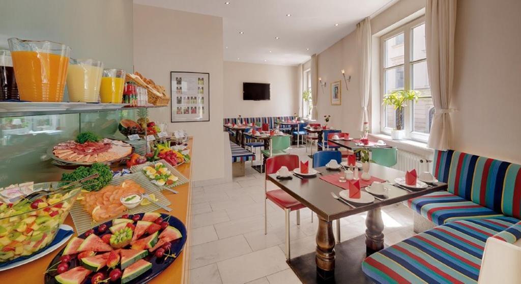 Hotel Am Rathaus Augsburg Zewnętrze zdjęcie