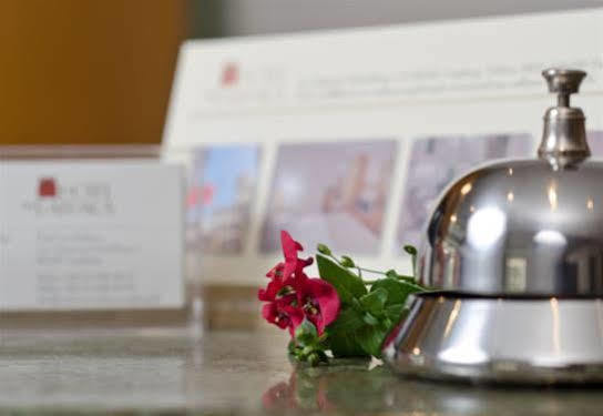 Hotel Am Rathaus Augsburg Zewnętrze zdjęcie