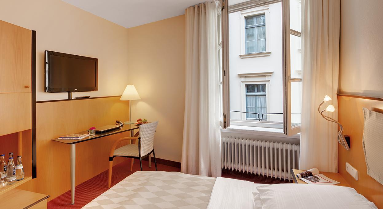 Hotel Am Rathaus Augsburg Zewnętrze zdjęcie